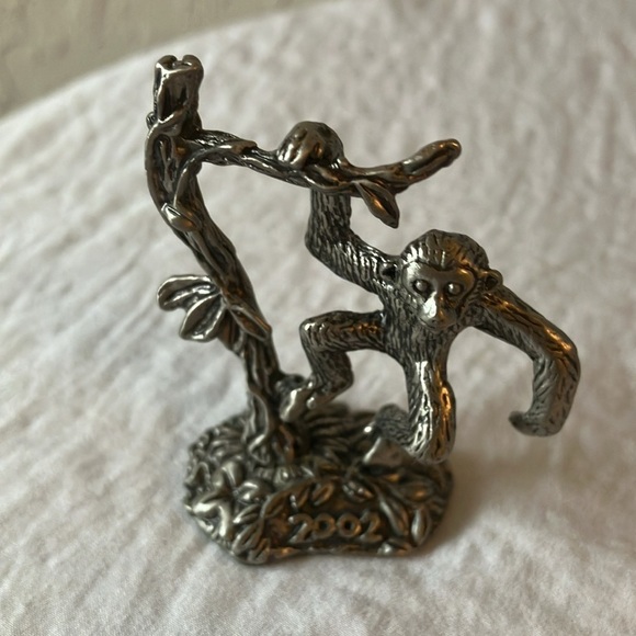 Pewter Figurines- Monkey (2002), Bear (2003), Ladybug (2004), Cat (2005) Vintage - Picture 2 of 16